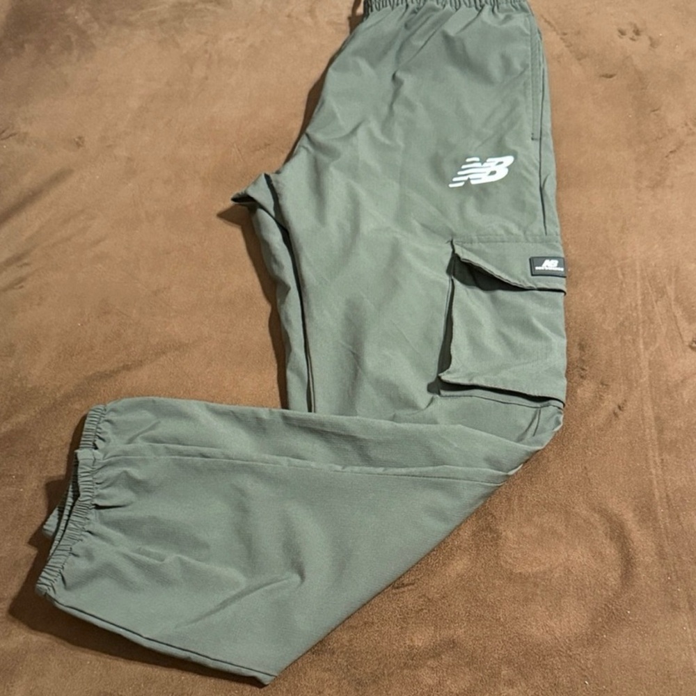 New Balance Men's Olive Cargo Pants